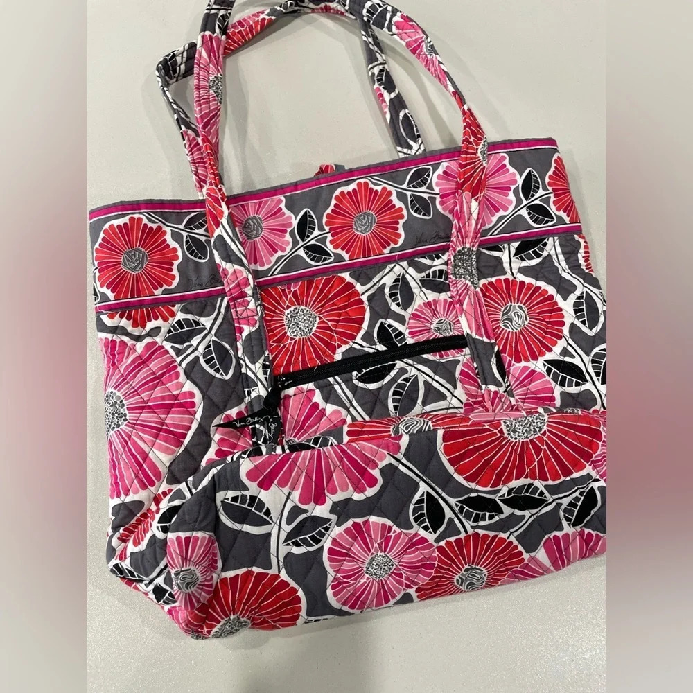 Vera Bradley Floral Flowers Tote Red and Black